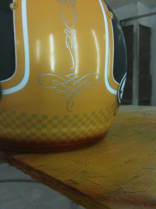 custom helmet paint -4